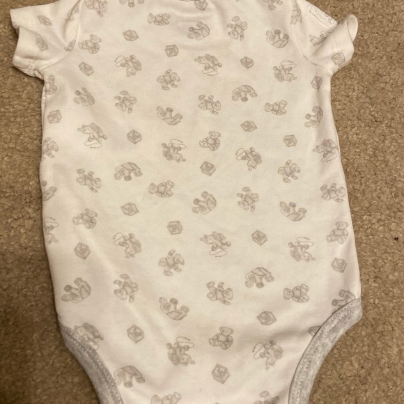 Ralph Lauren Unisex Onesie - Picture 3 of 3
